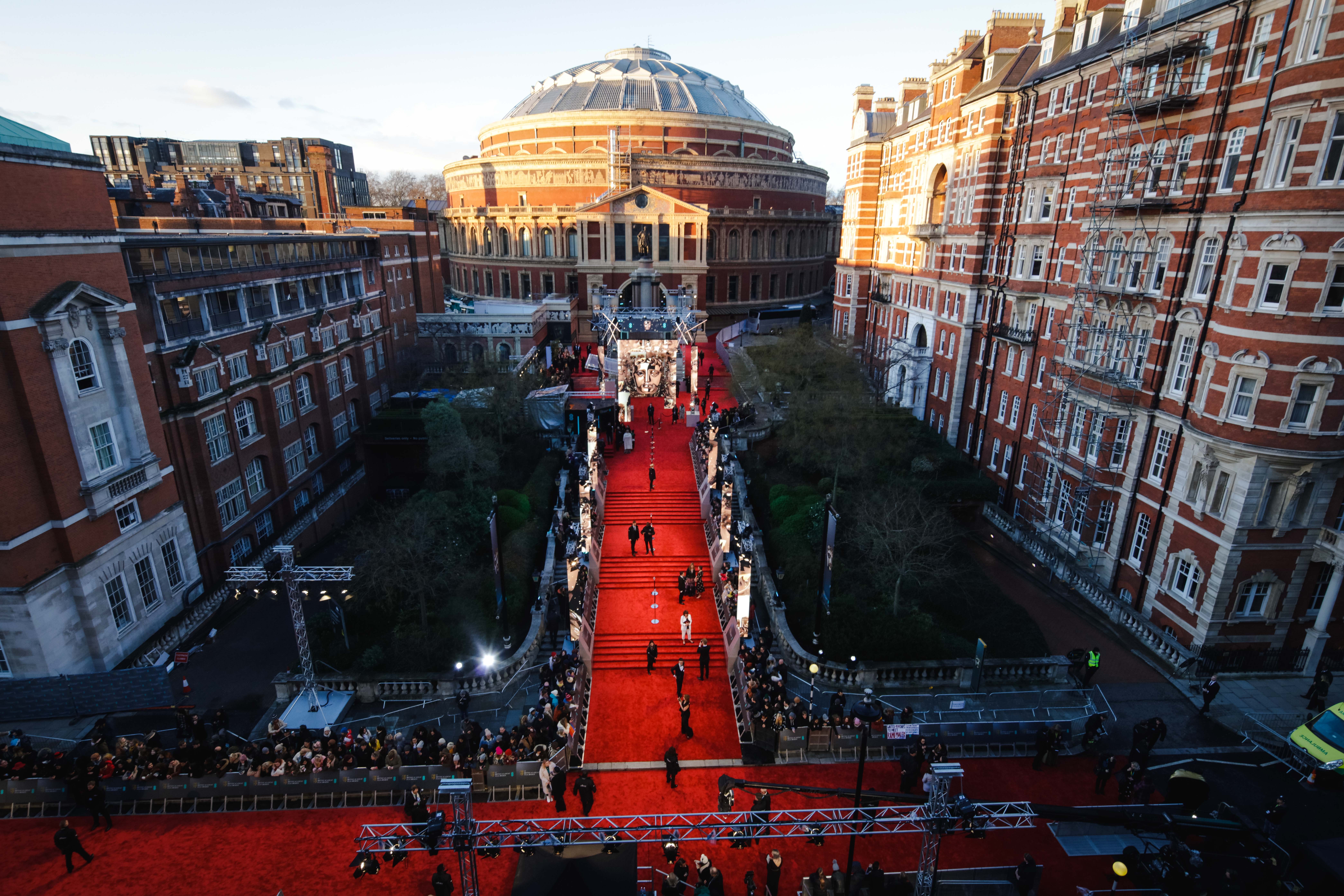 ALL ROADS LEAD TO THE EE BRITISH ACADEMY FILM AWARDS AS ADDISON LEE ELECTRIC CARS ANNOUNCED AS OFFICIAL CAR SUPPLIER